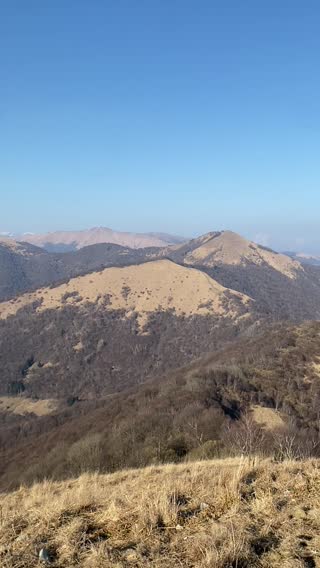 Clip matching “sweeping landscape shot”